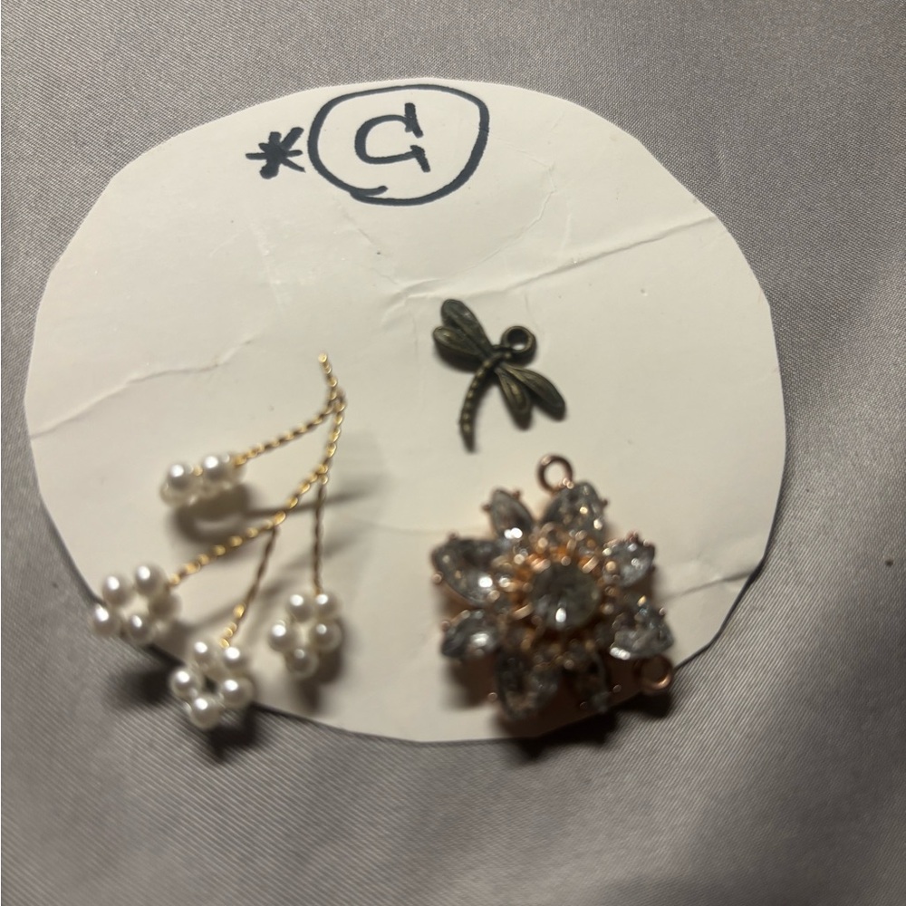 Jewelry bundle - Picture 5 of 7